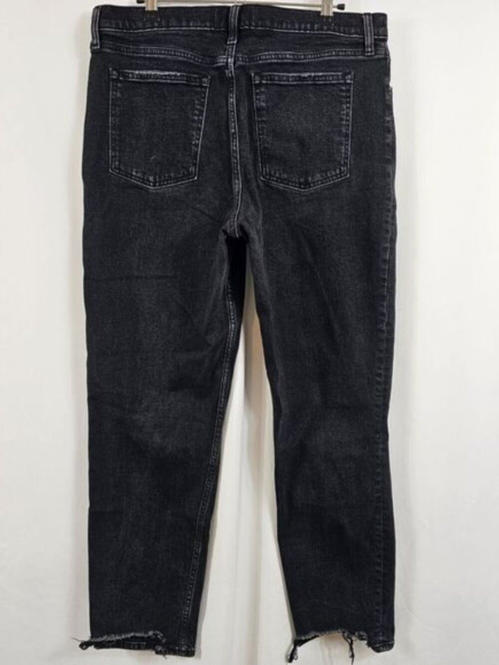 Abercrombie & Fitch The Mom High Rise Jean In Black - Size 14L - Picture 7 of 10